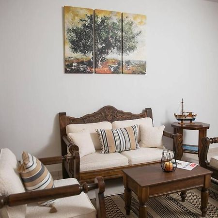 Aegina Town Apartment , With Private Parking 외부 사진