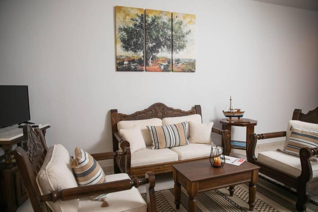 Aegina Town Apartment , With Private Parking 외부 사진