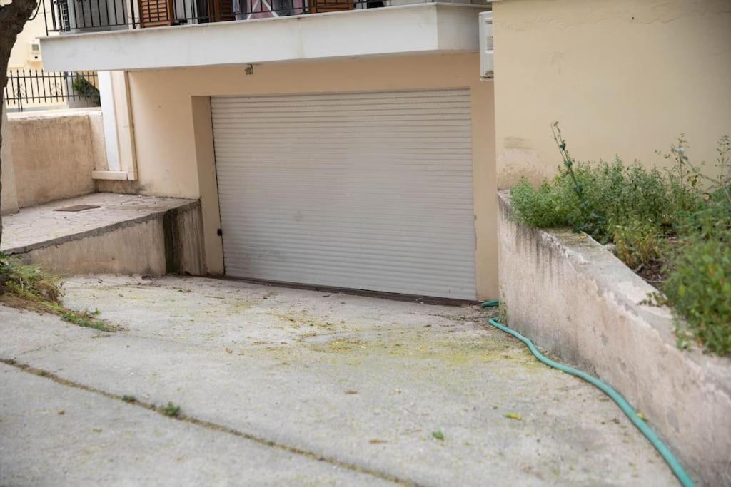 Aegina Town Apartment , With Private Parking 외부 사진
